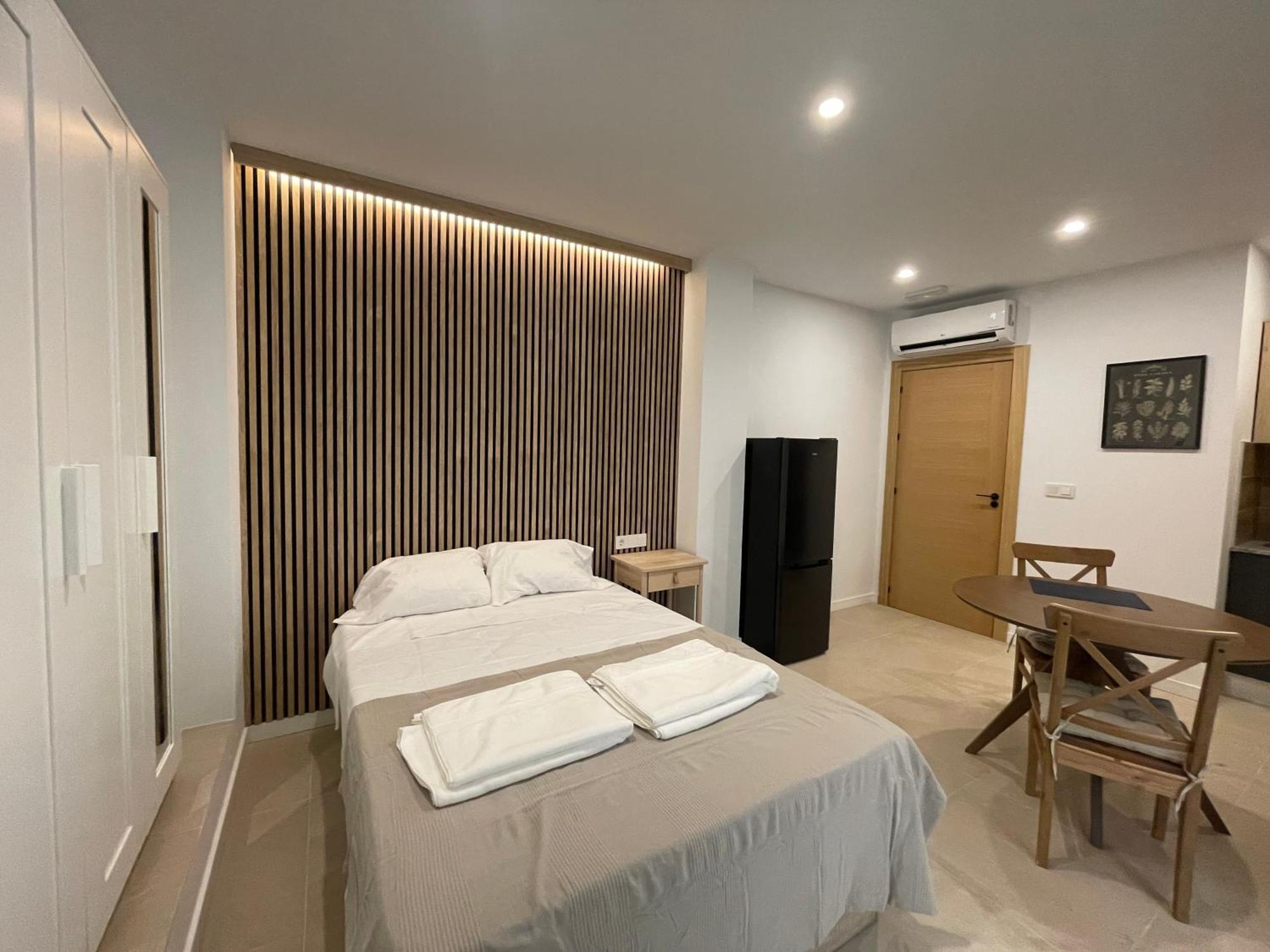אליקאנטה Apartamentos Postiguet מראה חיצוני תמונה