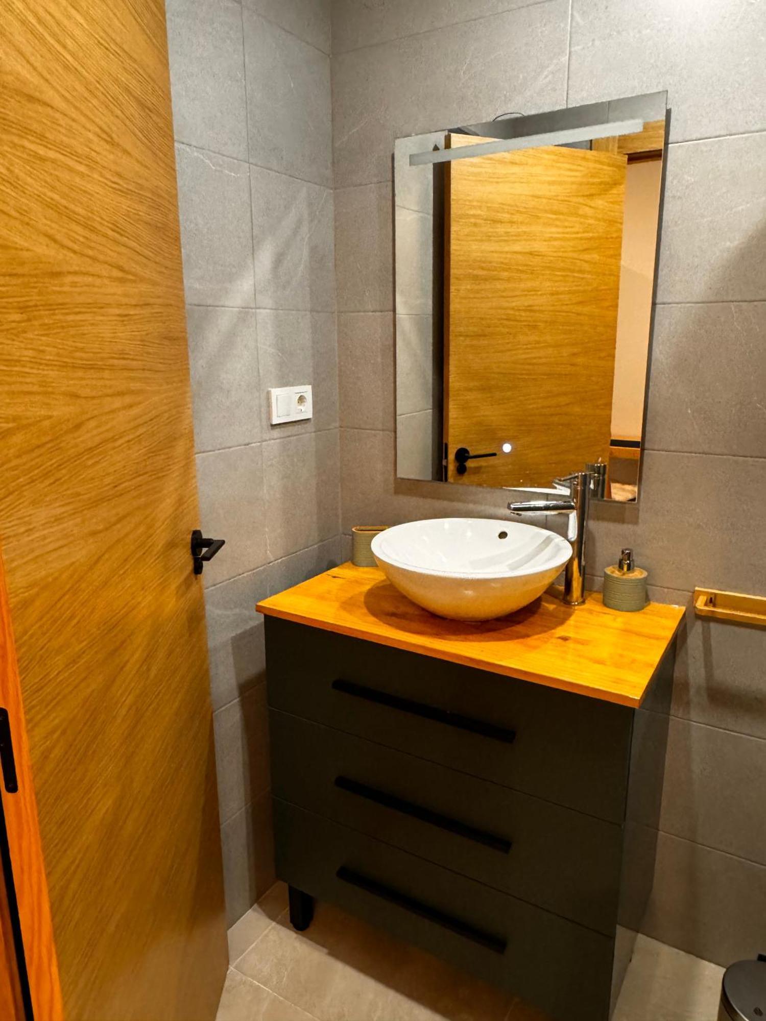 אליקאנטה Apartamentos Postiguet מראה חיצוני תמונה