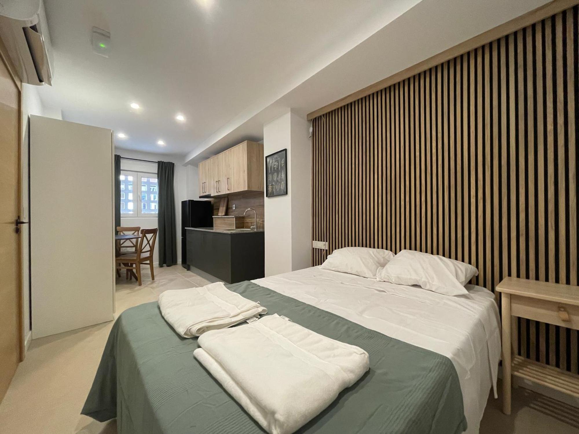 אליקאנטה Apartamentos Postiguet מראה חיצוני תמונה